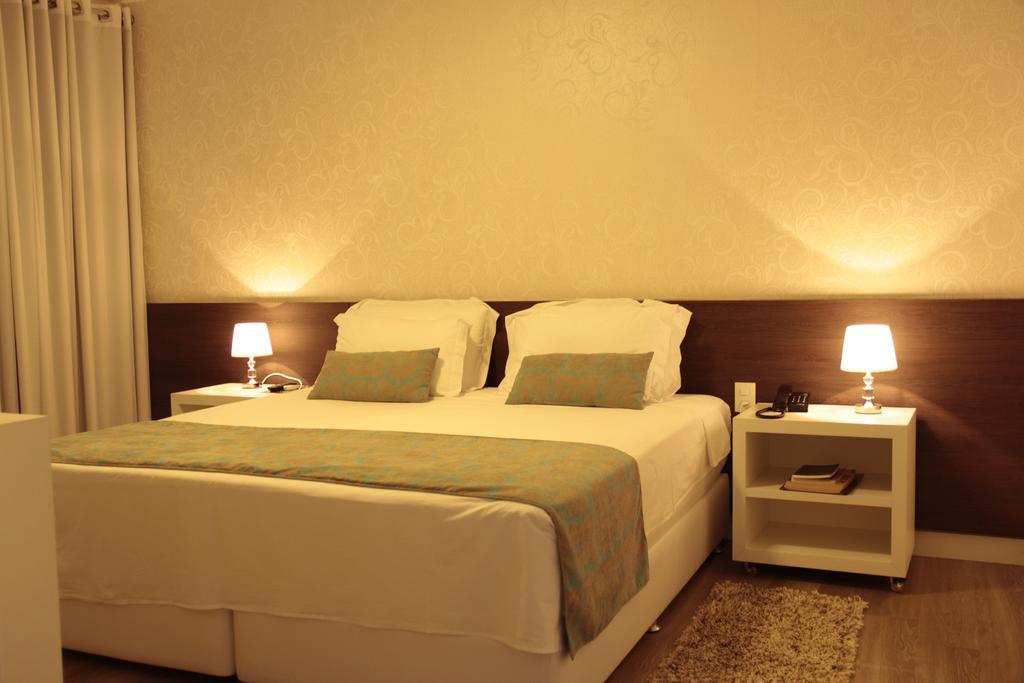 Hz Hotel Patos de Minas Buitenkant foto