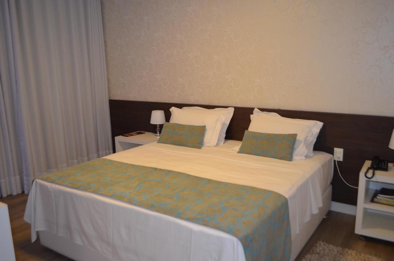 Hz Hotel Patos de Minas Buitenkant foto